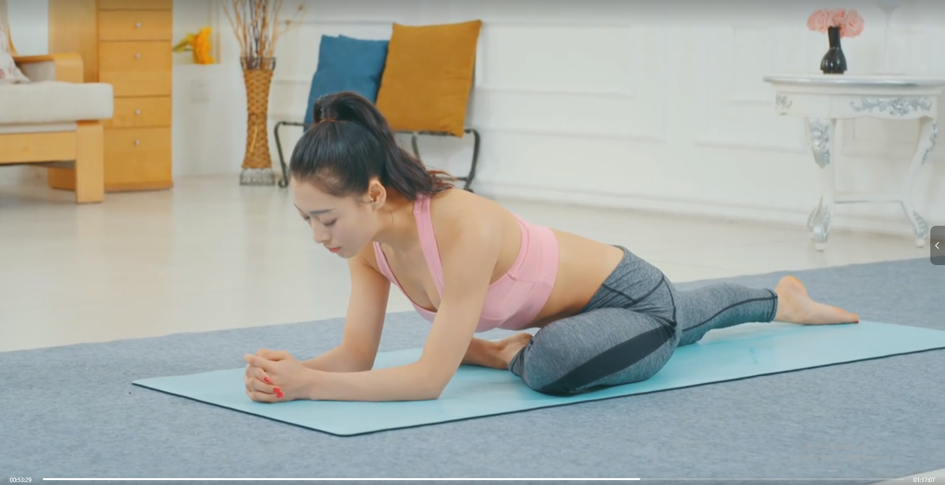 美女盼盼瑜伽课程