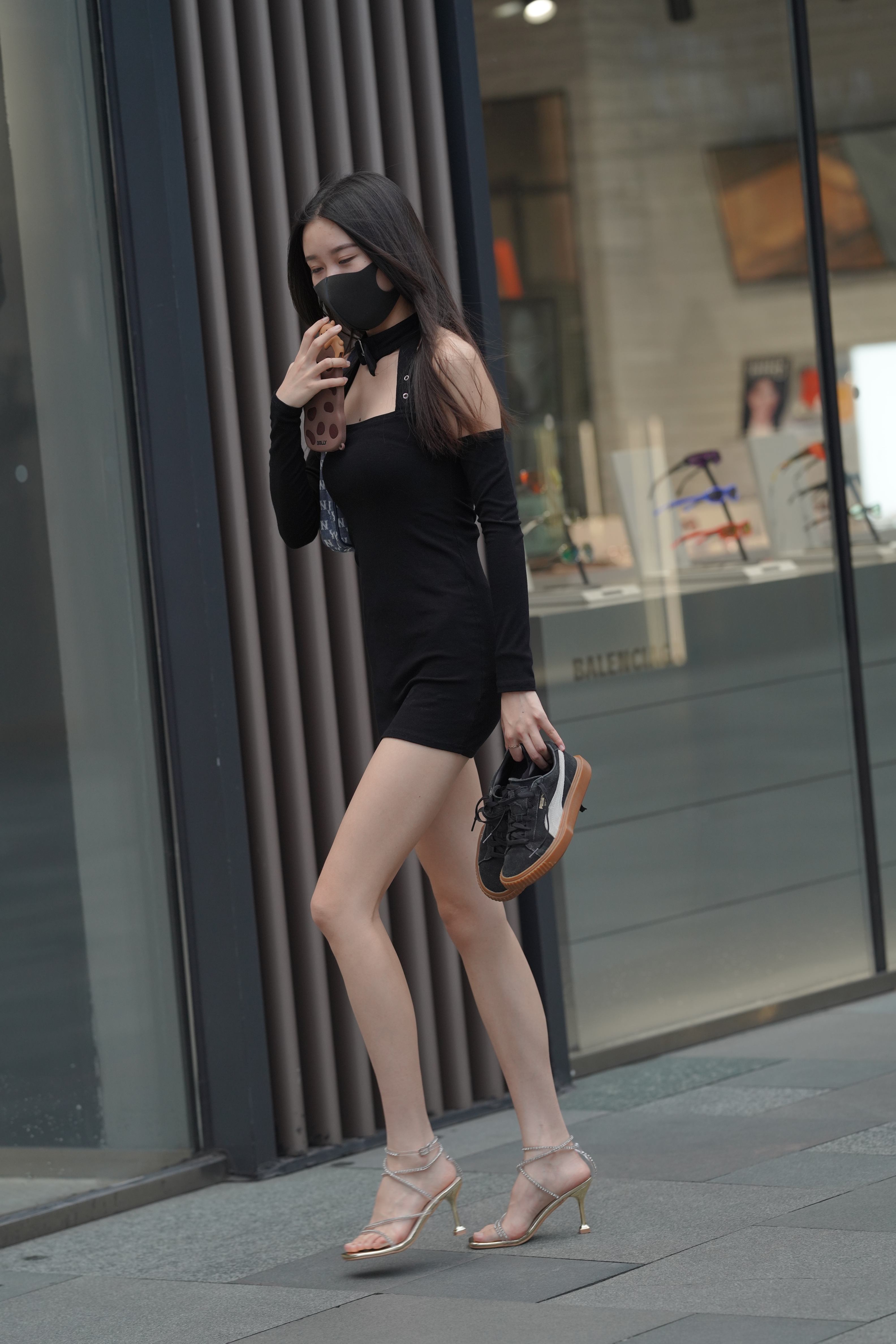 简约黑裙写真合集75张高清优雅穿搭摄影