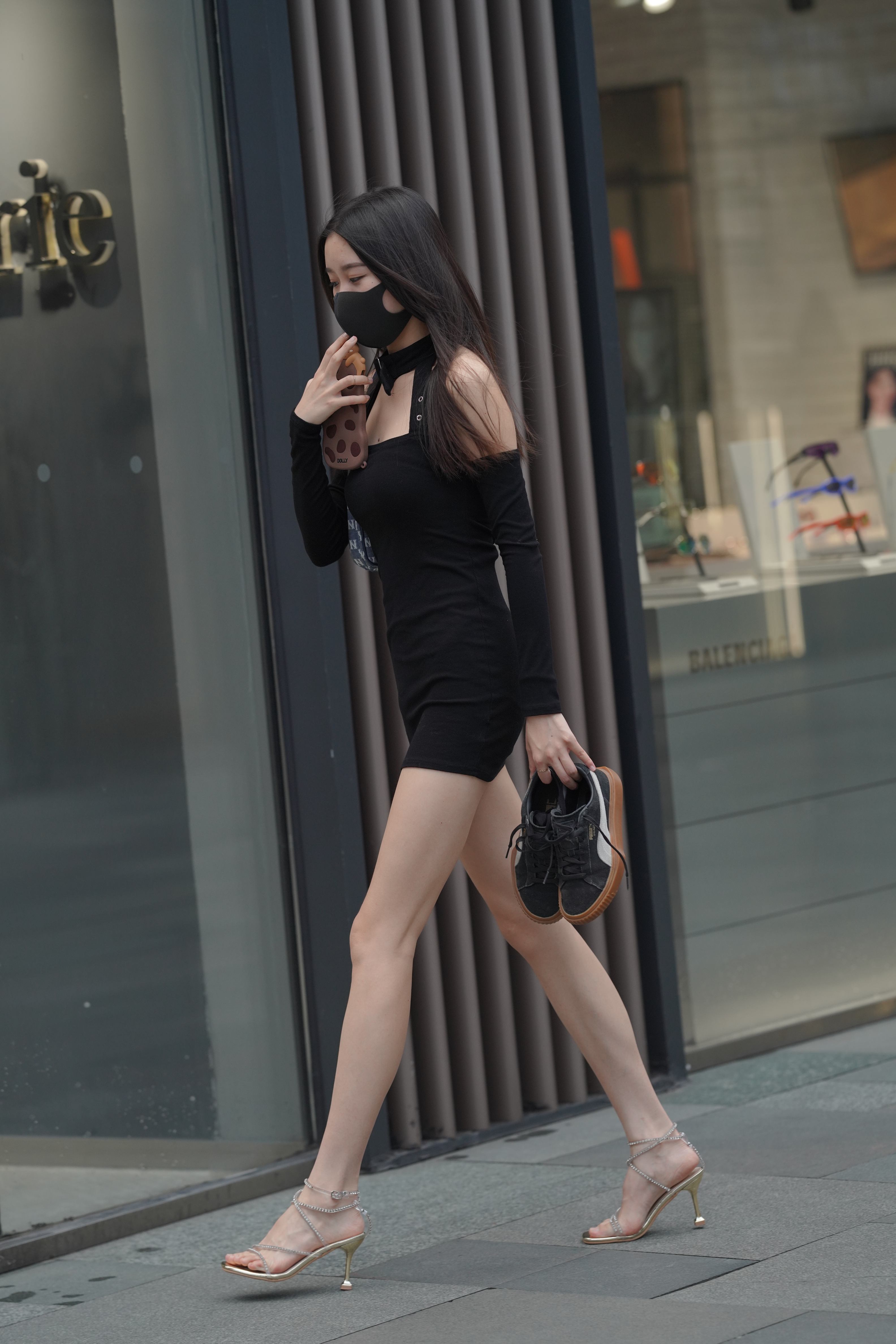 简约黑裙写真合集75张高清优雅穿搭摄影